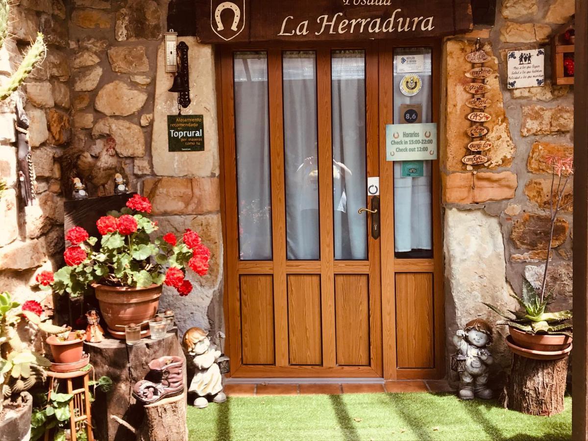 Posada La Herradura Liermo エクステリア 写真